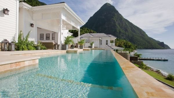 Havuz Sugar Beach – A Viceroy Resort St Lucia