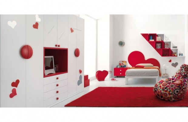Kırmızı Beyaz Mobilya Dekorasyon